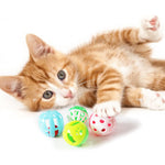 Load image into Gallery viewer, One pack Of 4 Piece MultiColored Different Sizes Bell Balls with A Variety of Patterns Fun Interactive Cat Toy For cats and kittens with kitten playing model 
